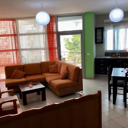 Lorenso Guest House Sarande Ngoại thất bức ảnh
