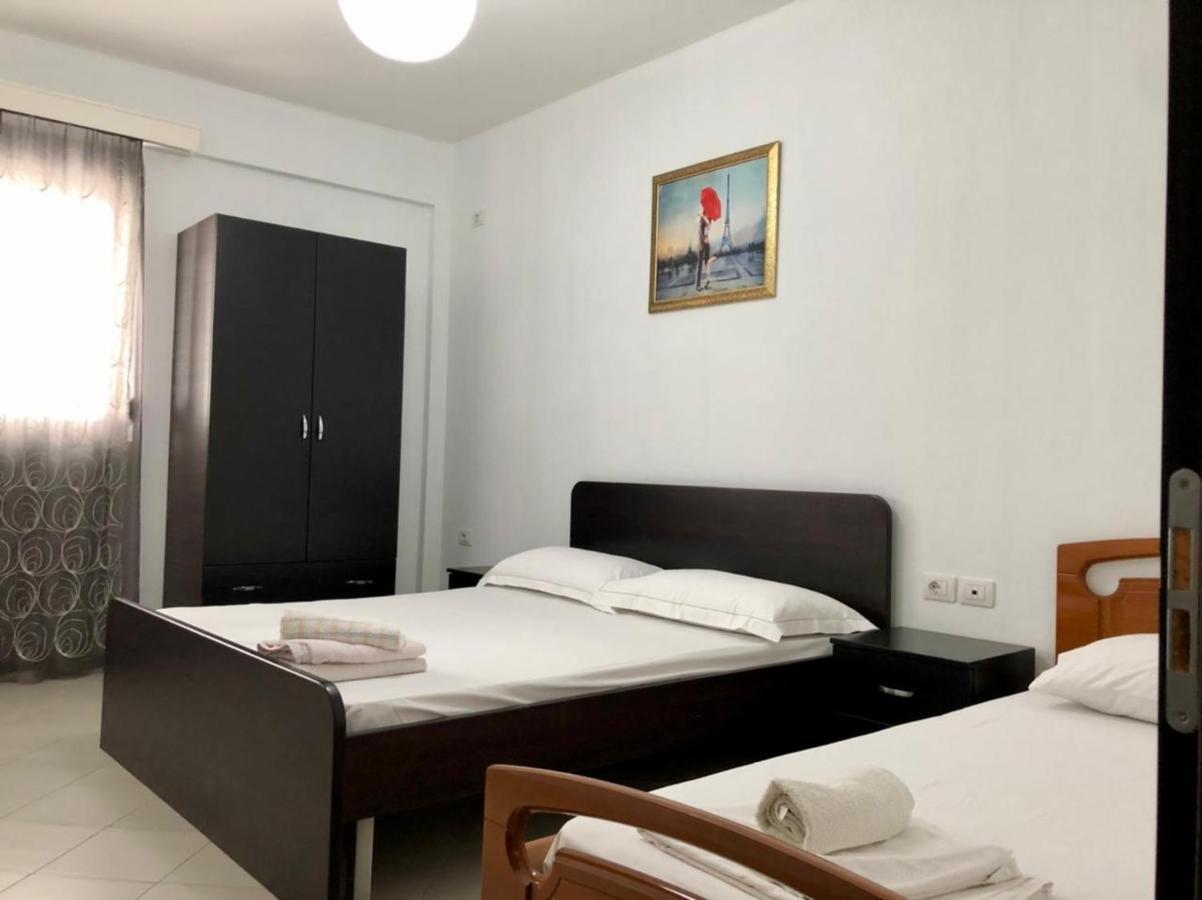 Lorenso Guest House Sarande Ngoại thất bức ảnh