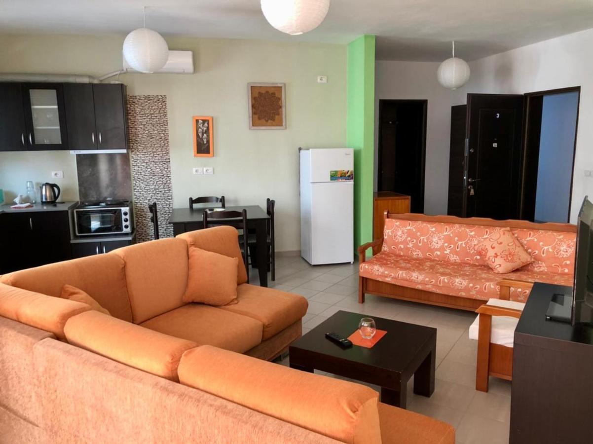 Lorenso Guest House Sarande Ngoại thất bức ảnh
