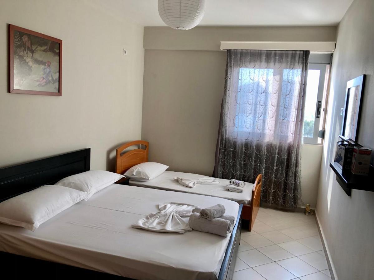 Lorenso Guest House Sarande Ngoại thất bức ảnh