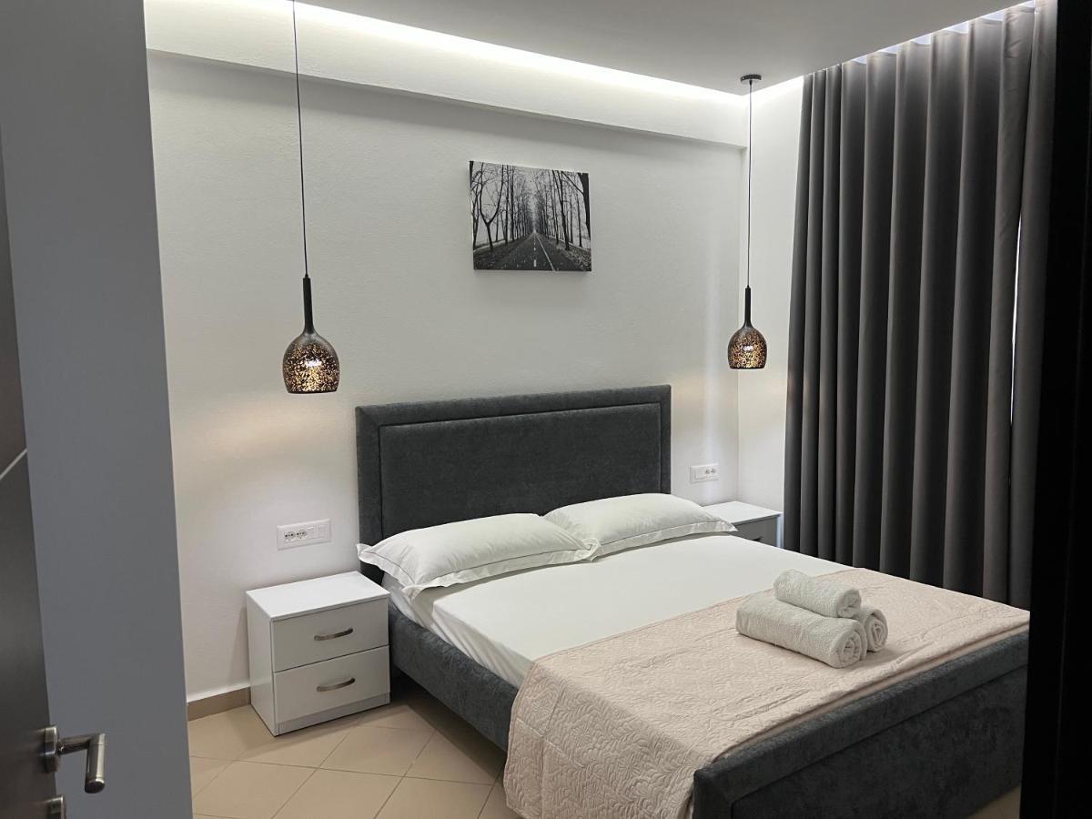 Lorenso Guest House Sarande Ngoại thất bức ảnh